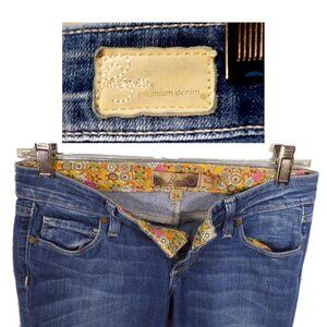 Paige Venice Straight leg Mid blue Distressed Jean Size 24